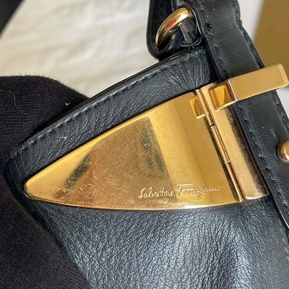 Authentic Salvatore Ferragamo Shoulder Bag - Picture 5 of 17